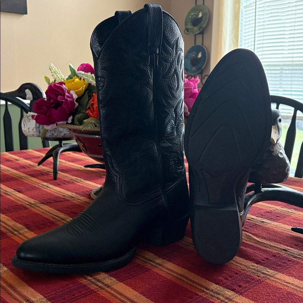 Ariat Black Embossed Leather Men’s Western Boots - Picture 3 of 5